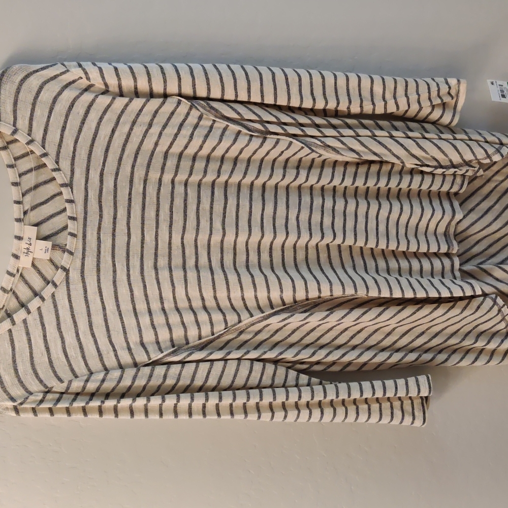 Pretty striped high low tunic NWT